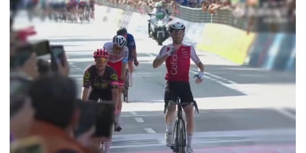Cofidis wint etappe 5 van de Giro d'Italia